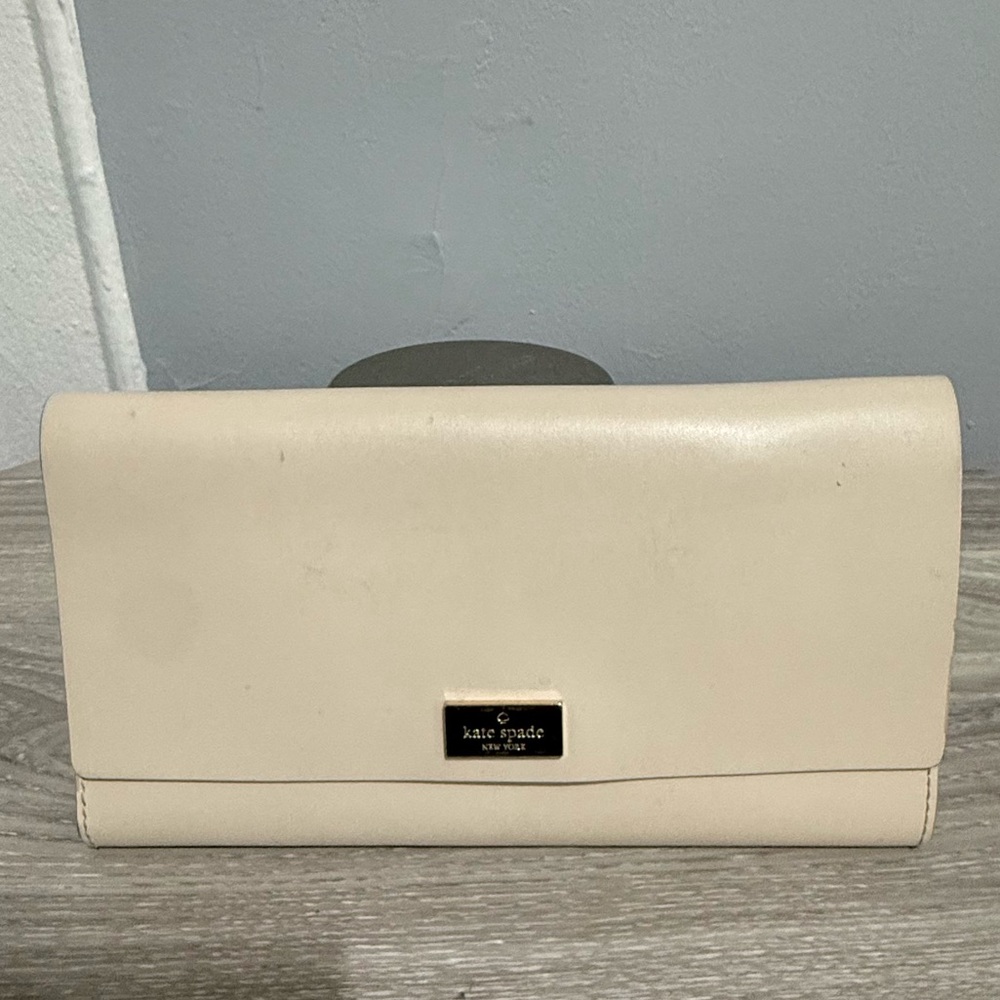Kate Spade Cream Wallet with Flap Closure
